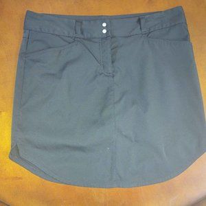 Women's Adidas Size 8 Skort - black
